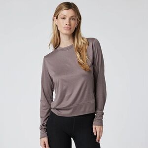 Vuori | Daydream Crew Hazel Heather Perfect Condition & Currently in Stores!